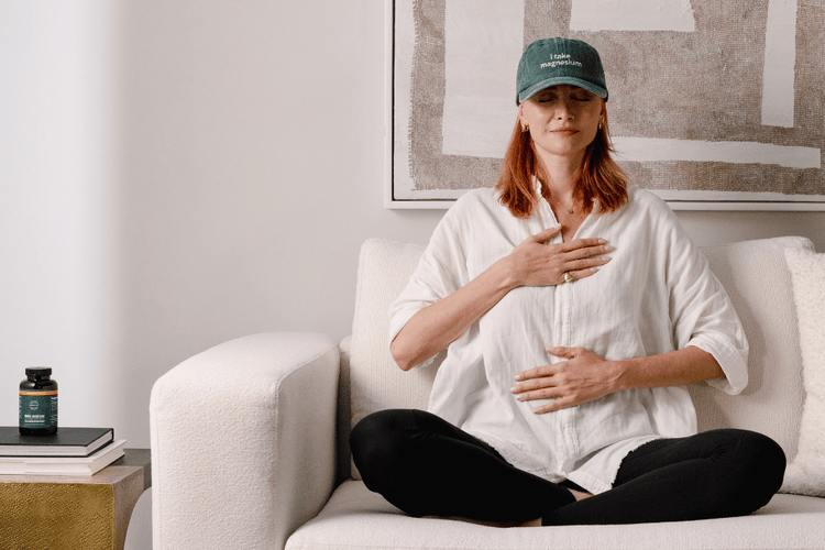 Kann Magnesium wirklich gegen Krämpfe, Kopfschmerzen und Stimmungsschwankungen helfen?